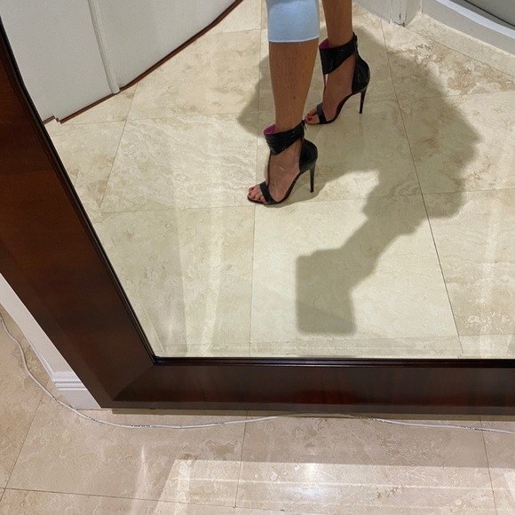 Authentic Manolo Blahnik black high heal sandals - Picture 11 of 16